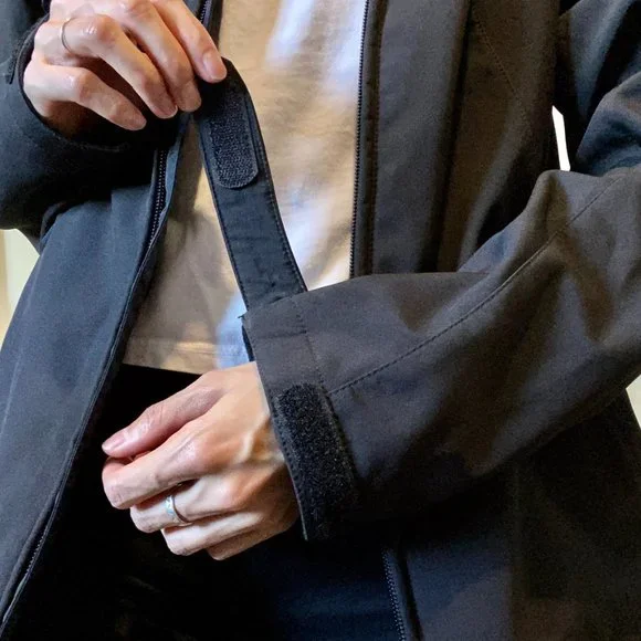 BMW Softshell Jacket - Picture 2 of 9